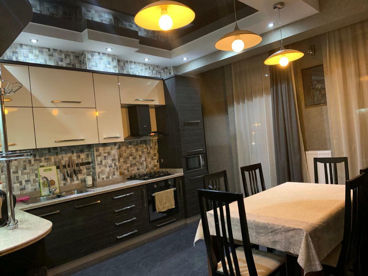 Lilika Apartments On Meskhishvili Tbiliszi Kültér fotó
