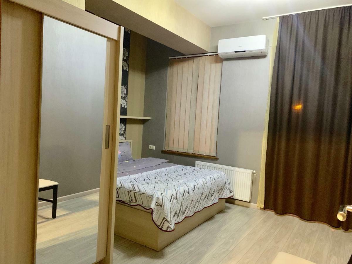 Lilika Apartments On Meskhishvili Tbiliszi Kültér fotó
